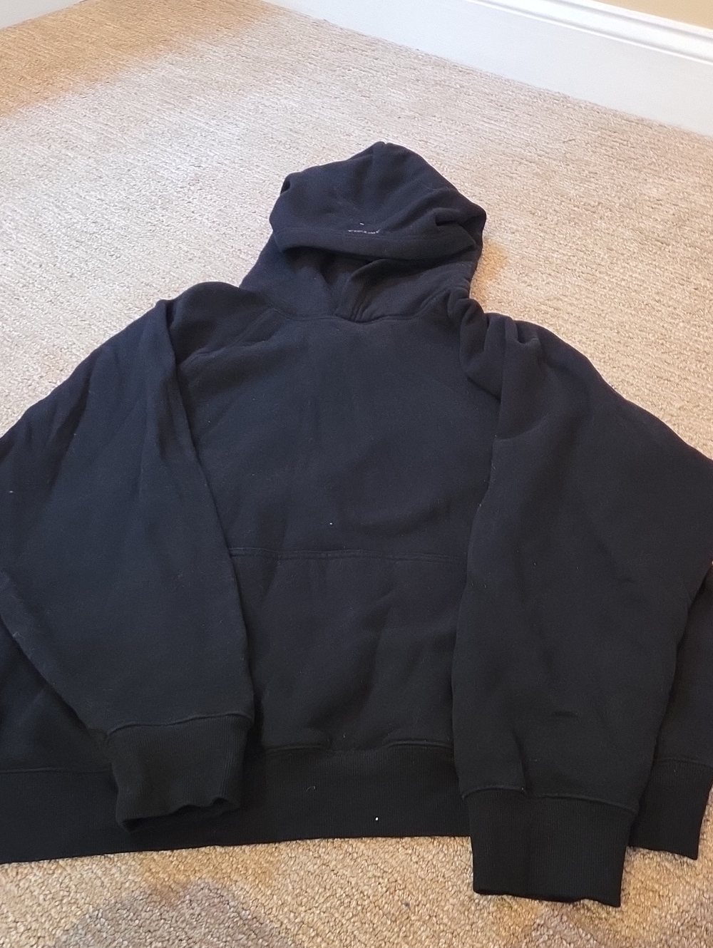 Aritzia Womans Classic Black Hooded Sweatshirt - Hoodie Large